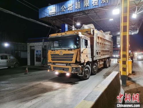 河南重拳出擊整治貨運(yùn)市場，“百噸王”無處遁形，三千余家企業(yè)被集中約談